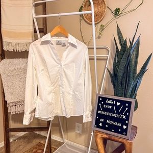 Worthington Stretch Classic White Button-Up